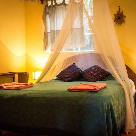 Hotel Y Restaurante La Casa Rosa Santa Cruz La Laguna Ngoại thất bức ảnh
