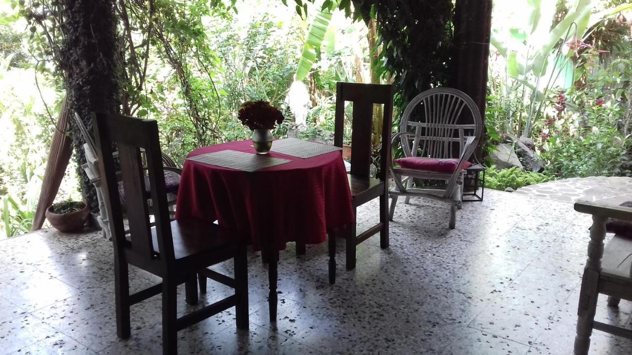 Hotel Y Restaurante La Casa Rosa Santa Cruz La Laguna Ngoại thất bức ảnh