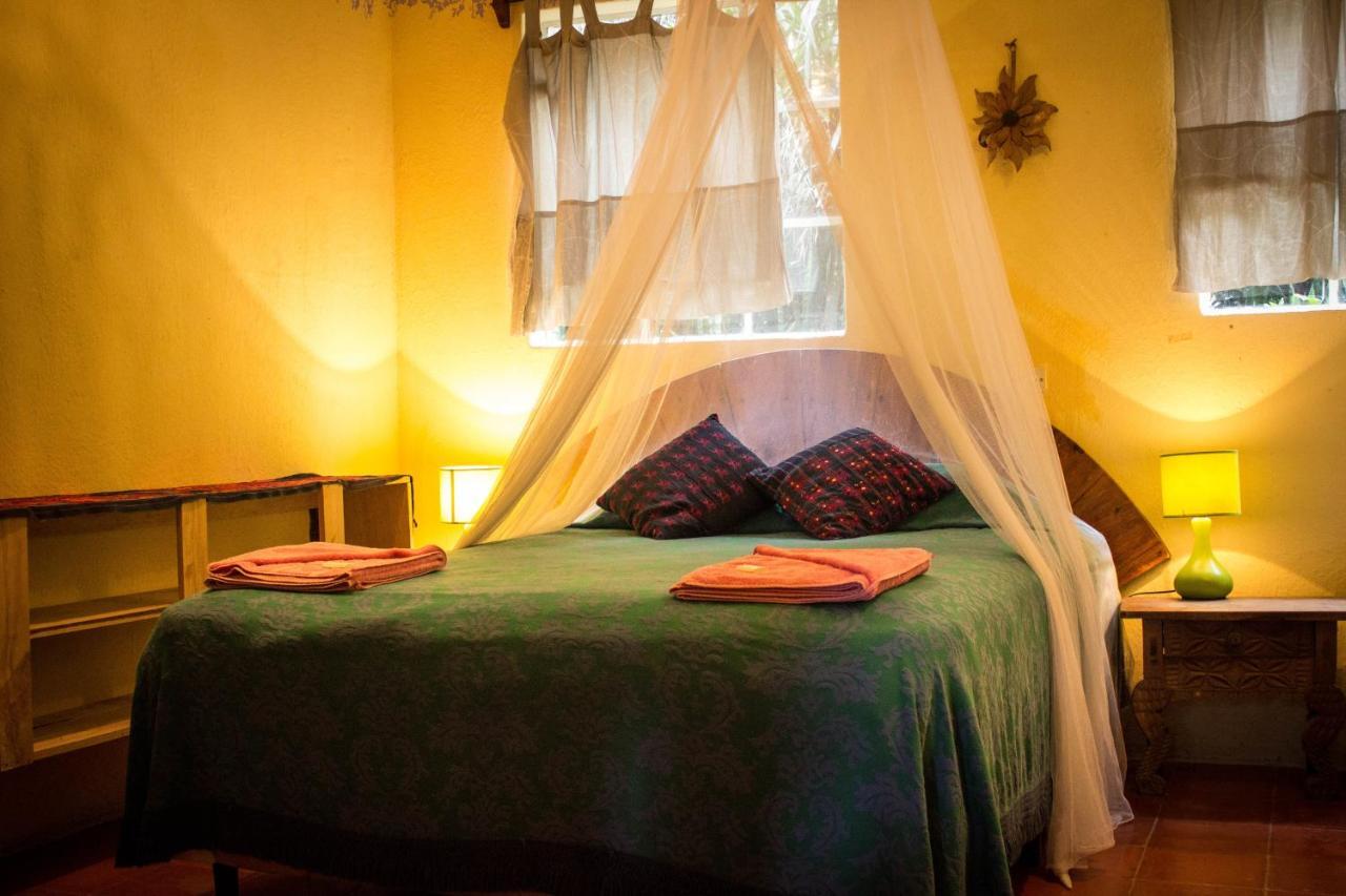 Hotel Y Restaurante La Casa Rosa Santa Cruz La Laguna Ngoại thất bức ảnh